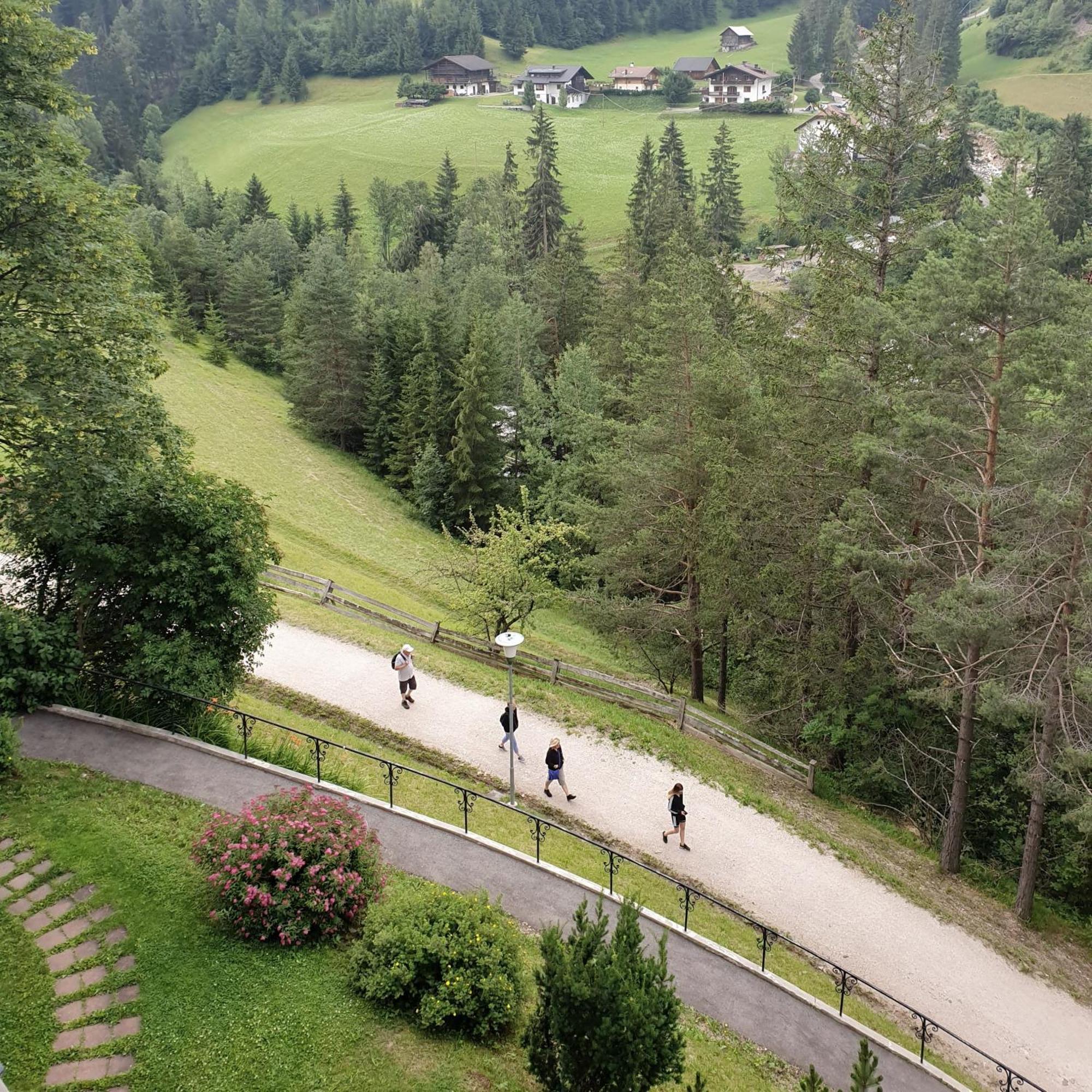 Chalet Hotel Hartmann - Adults Only Ortisei Kültér fotó